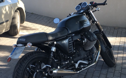 Moto Guzzi V7II Stone de Ernesto De la Plata Foto de Moto Guzzi V7II Stone