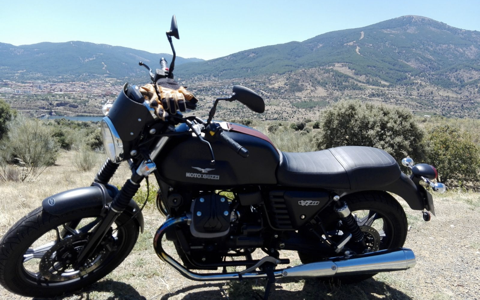 Moto Guzzi V7II Stone de Sergio O. Foto de Moto Guzzi V7II Stone